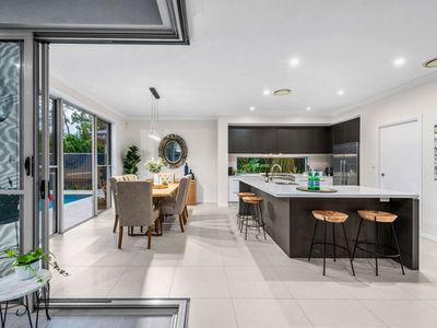 14 Gardenia Place, Wakerley
