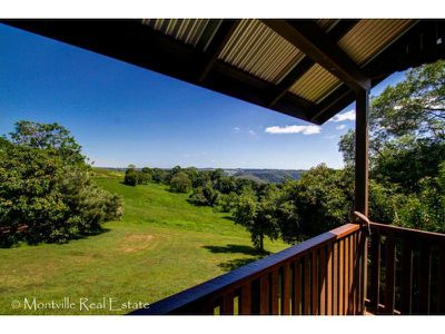 254 Western Avenue, Montville