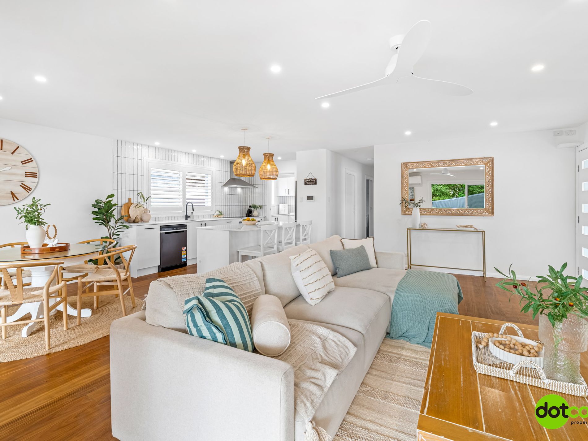 77 Buff Point Avenue, Buff Point