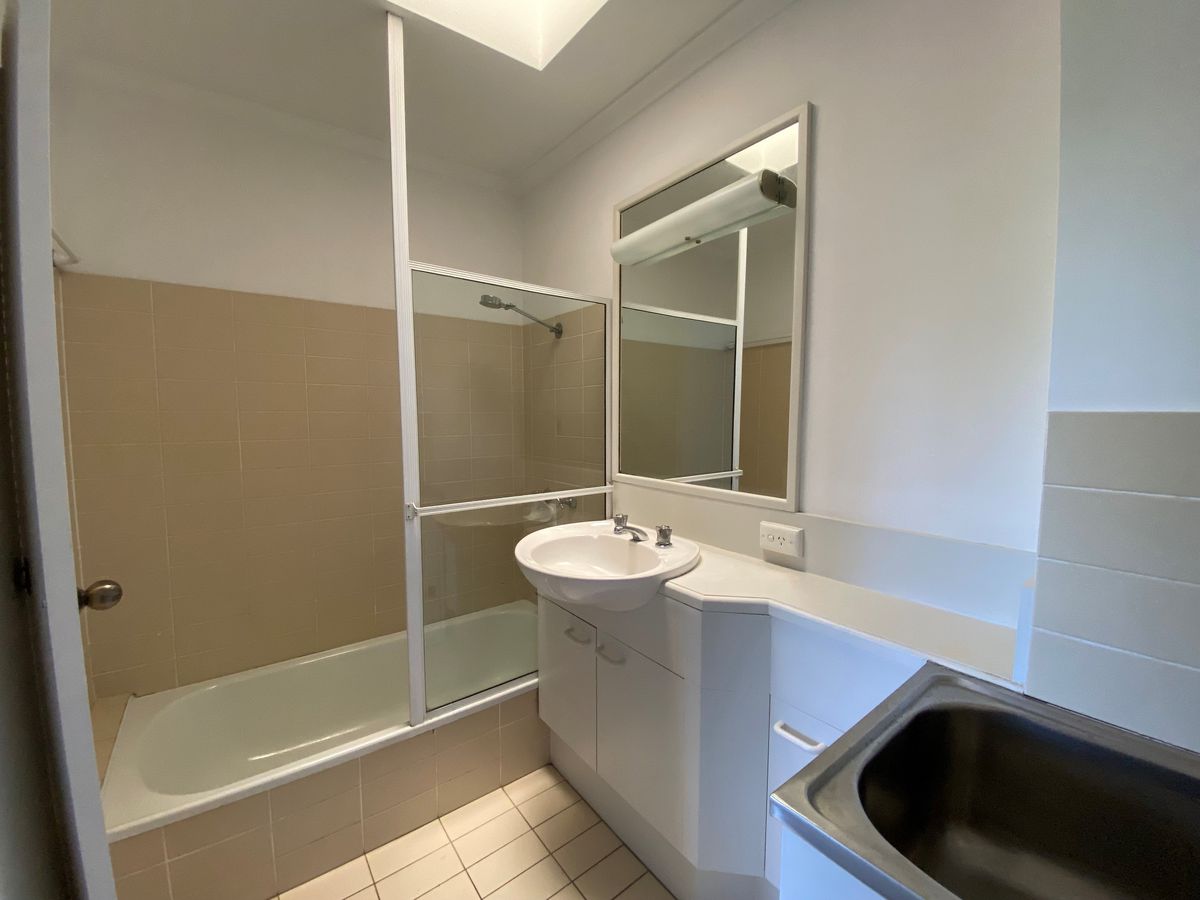 9 / 23 Bishop Street, St Lucia