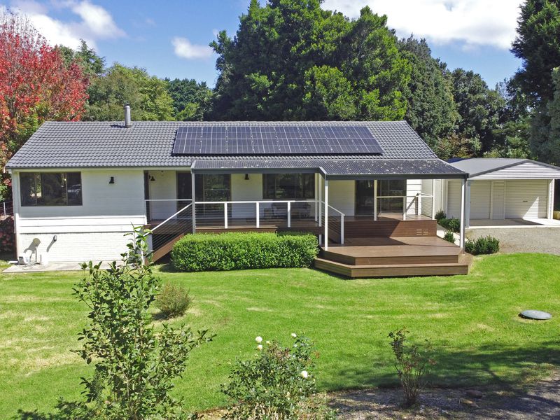 8 VAUGHAN AVENUE, Robertson