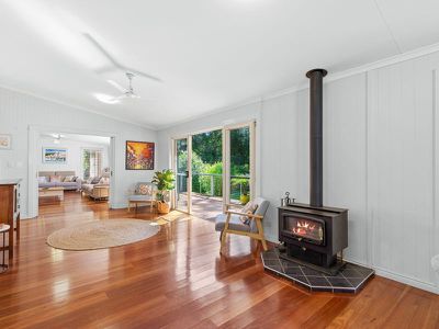 387-389 Western Ave, Montville