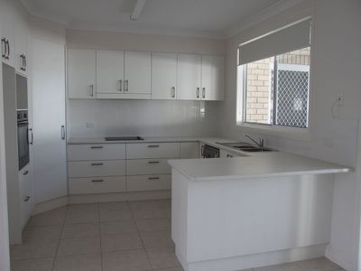 1 / 23 Robina Grove, Forster