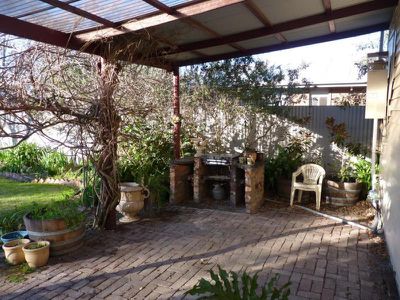 7 Williams Road, Horsham