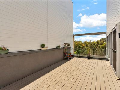34 Luxe Terrace, Point Cook
