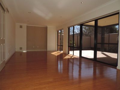 28 Collins Street, Yokine