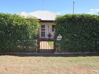55 Dalton Street, Dubbo