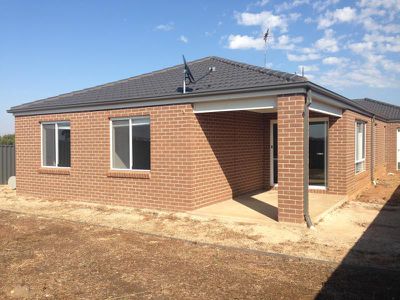 97 James Melrose Drive, Brookfield