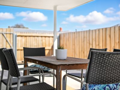 2 / 168 Agnes Street, George Town