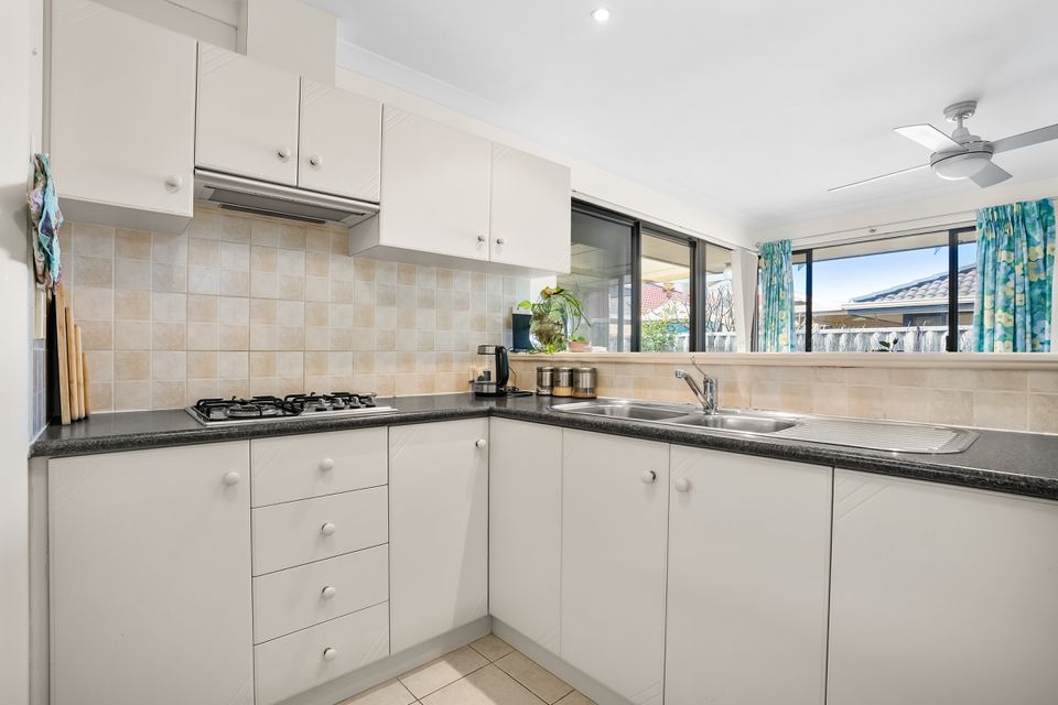 15 / 5 SAINTE MAXIME AVENUE, Port Kennedy