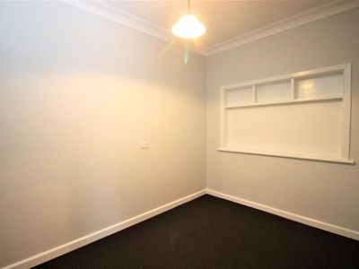 92 Esrom Street, Bathurst