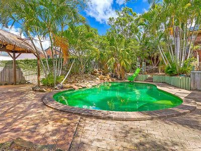 5 Hill Park Crescent, Rochedale South
