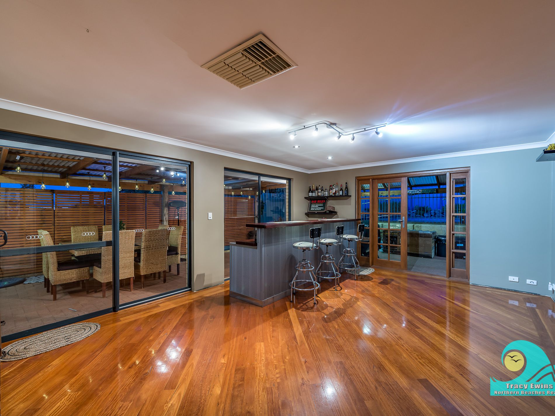 86 Lagoon Drive, Yanchep