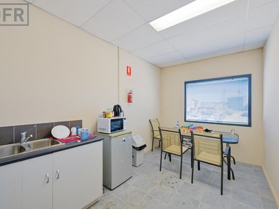 2 / 20 Clark Court, Bibra Lake