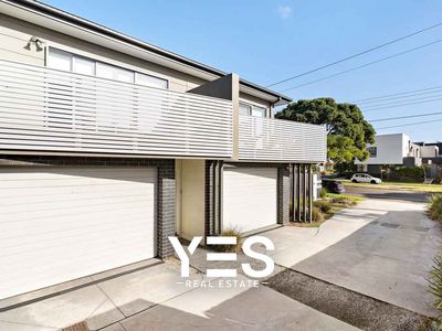 2 / 1 Main Road, Clayton South