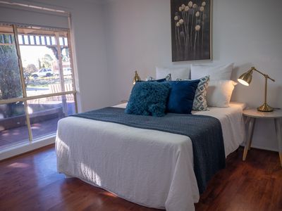 7 Carmarthen Close, Werribee