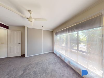 4 Lockwood Mews , Kangaroo Flat