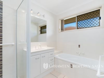 18  Emerald Park Way, Urangan