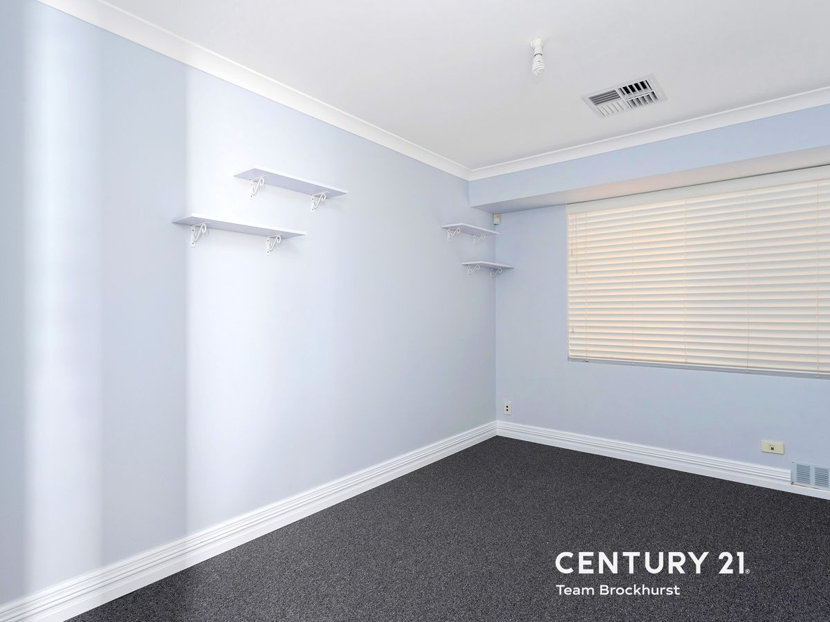 21 Pomera Drive, Byford