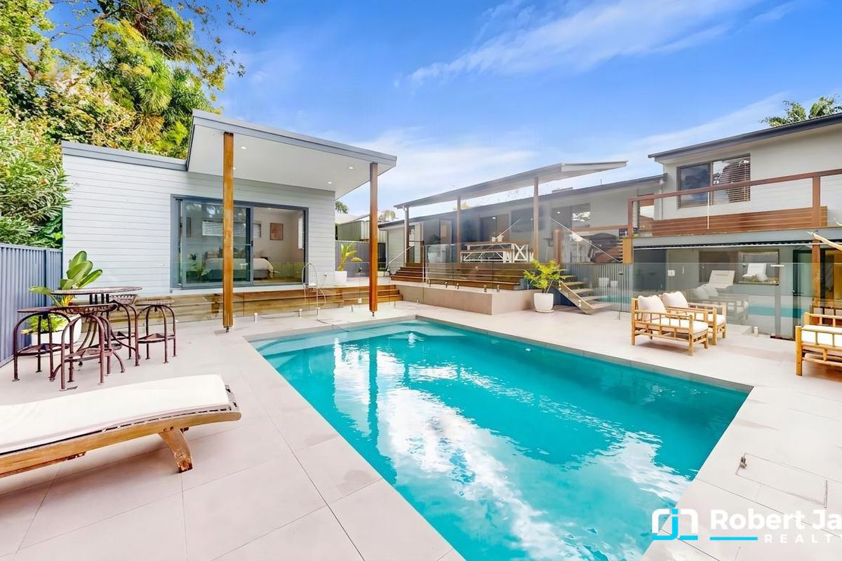 16 Maple Avenue, Tewantin