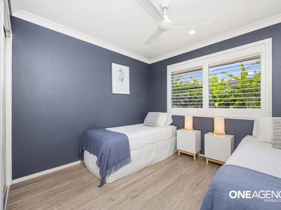 110 / 230 Pulgul Street, Urangan