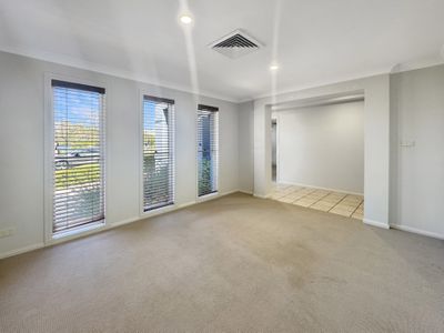 9 Robina Crescent, Dubbo