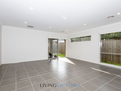 19 Woolshed Drive, Truganina