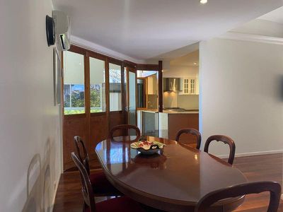 5 Gardenvale Street, Holland Park West