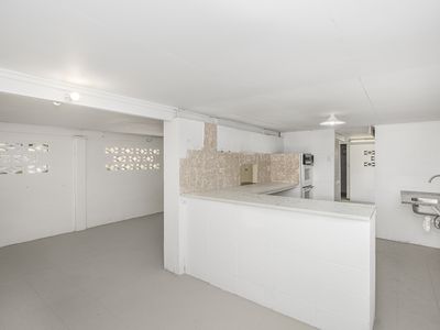 85 Thirteenth Avenue, Railway Estate