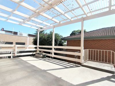 1 / 15 Essex Road, Mount Waverley