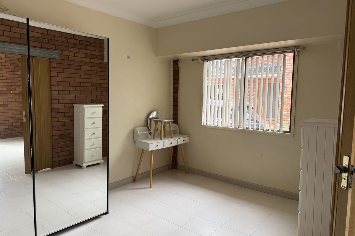 76 Midson Road, Eastwood