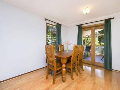 19 Pyeworth Place, Rochedale South