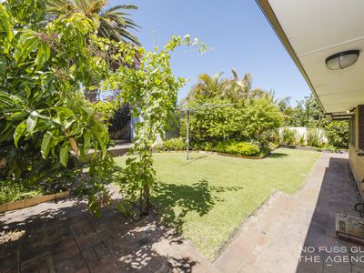 9 Burgland Drive, Girrawheen