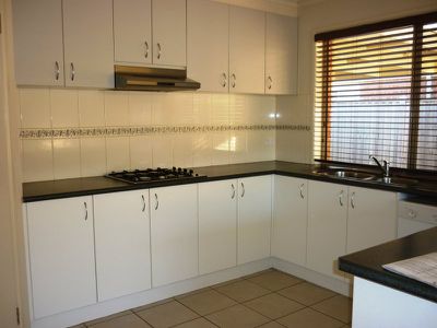 12 Skipper Road, Tarneit