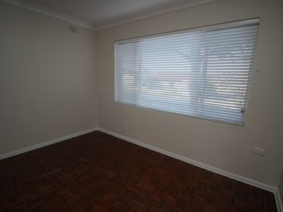 2 / 284 Cowper Street, Warrawong