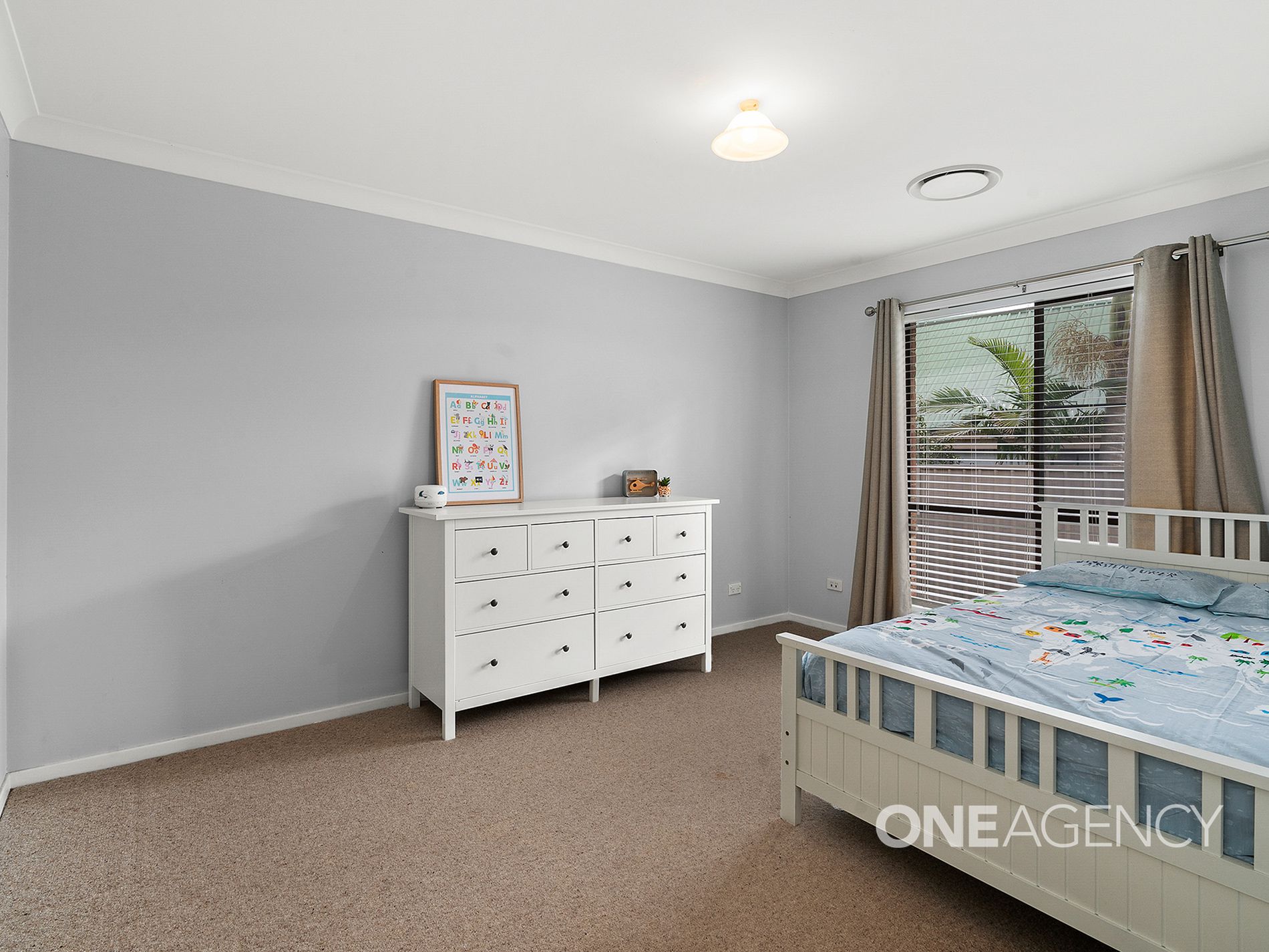 6 Arnheim Place, North Nowra