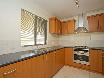 8/9-11 Hinderwell Street, Scarborough