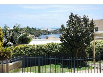 1A Woodhouse Road, East Fremantle