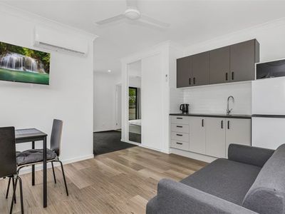 1 / 81 High Street, Brighton