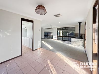 16 Wills Street, Dubbo
