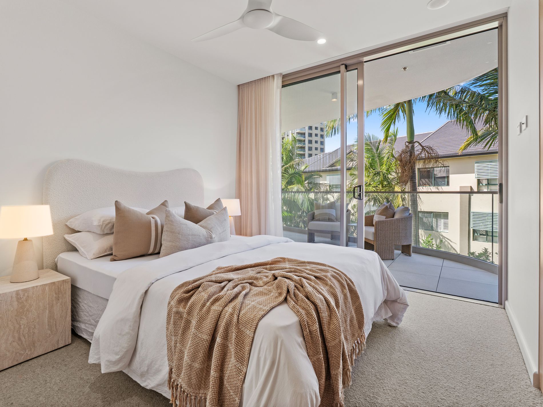 302 / 949 Gold Coast Highway, Palm Beach