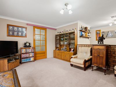 19 Conway Loop, Waikiki