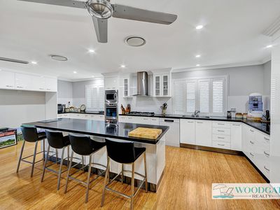 33 Emperor St, Woodgate