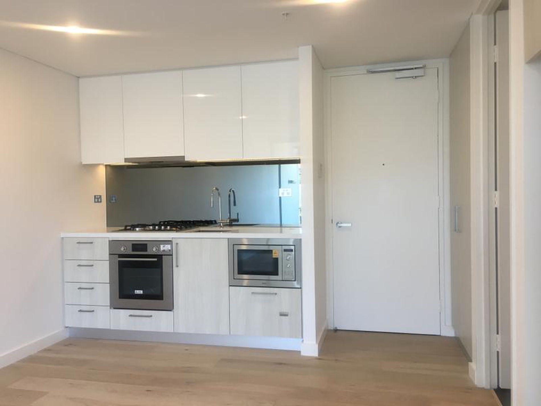 810 / 88 Anzac Parade, Kensington