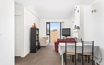 2 / 112-116 Enmore Road, Newtown