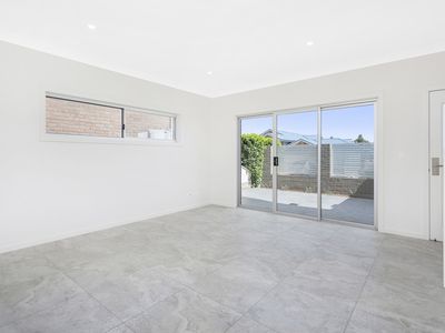 1 / 28 Lord Howe Avenue, Shell Cove