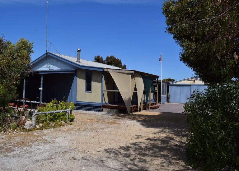 18 Scarlet Runner Road, The Pines