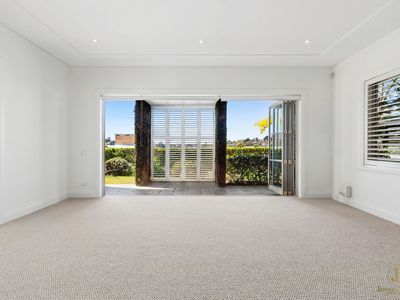 2 / 18 Etham Avenue, Darling Point