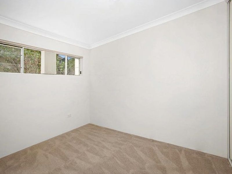 8 / 37-39 Sherbrook Road, Hornsby