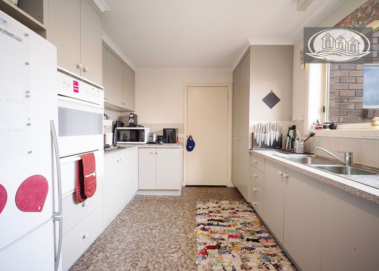 21 Juliani Place, Portland